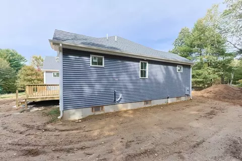 Exterior - 99 Maple St, Douglas, MA 01516 photo 2 of 9
