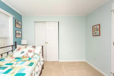 67 Crest Dr, Wareham, MA 02571 photo 12
