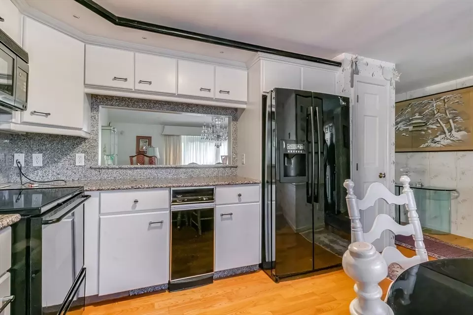 Kitchen - 50 Village Post Rd #50, Danvers, MA 01923 photo 1 of 2