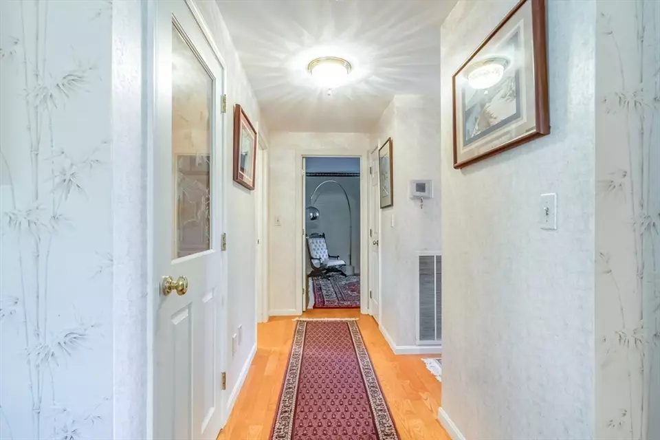 Entry Way - 50 Village Post Rd #50, Danvers, MA 01923 photo 2 of 6