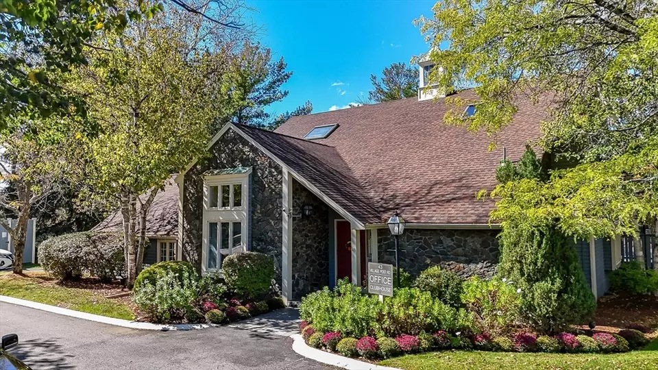 Exterior - 50 Village Post Rd #50, Danvers, MA 01923 photo 5 of 6