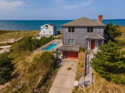 52 Corn Hill Rd, Truro, MA 02666