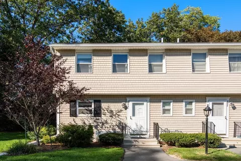 2259 Commonwealth Ave #2259, Auburndale, MA 02466