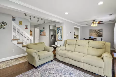 49 Meadow Pond Dr #C, Leominster, MA 01453