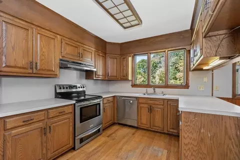 265 Centre St, Danvers, MA 01923 photo 9