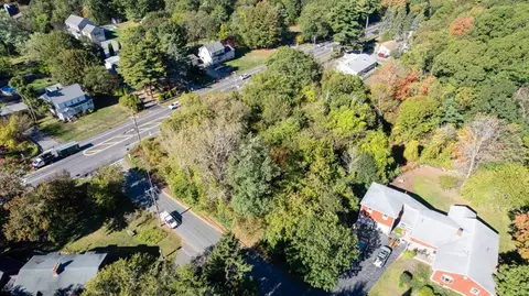 267 Centre St, Danvers, MA 01923 photo 3