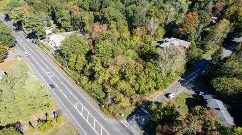 267 Centre St, Danvers, MA 01923 photo 4
