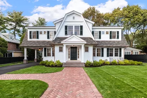 887 Commonwealth Ave, Newton, MA 02459