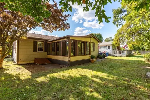 17 Roy St, Fairhaven, MA 02719 photo 25