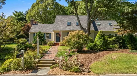 65 Tracey Rd, Cotuit, MA 02635 photo 5