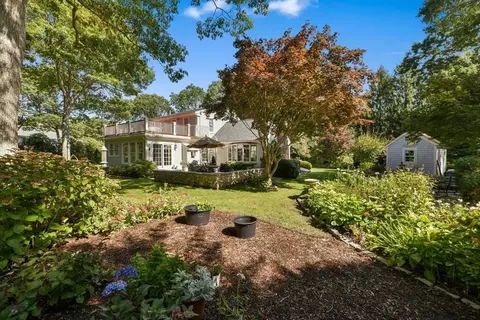 65 Tracey Rd, Cotuit, MA 02635 photo 4