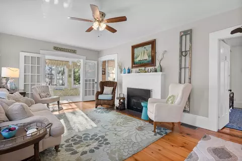 436 S Main St, Centerville, MA 02632 photo 11