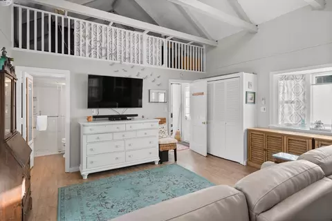 436 S Main St, Centerville, MA 02632 photo 8