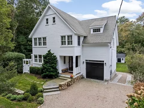 41 Hawkins Pl, Duxbury, MA 02332