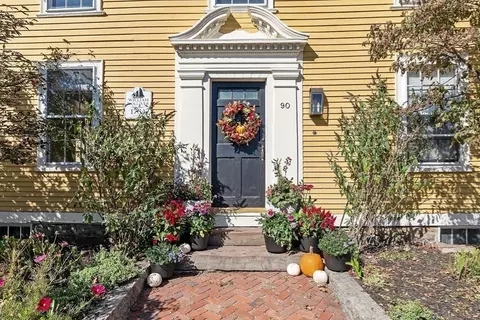 90 Middle St #L, Gloucester, MA 01930 photo 3