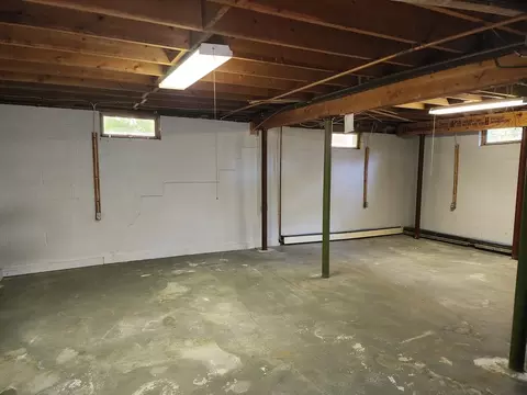 53 Holden St, Springfield, MA 01119 photo 14