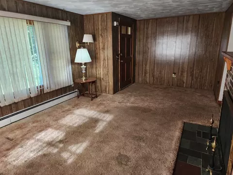 53 Holden St, Springfield, MA 01119 photo 13
