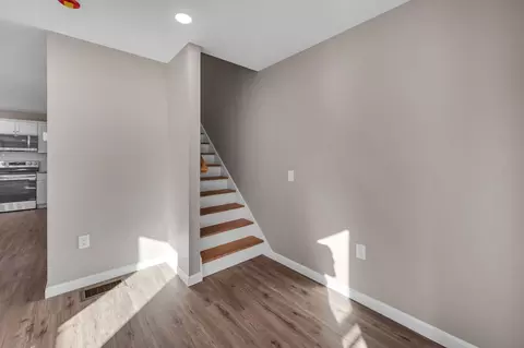 Entry Way - 130-132 Dickinson, Springfield, MA 01108 photo 4 of 5