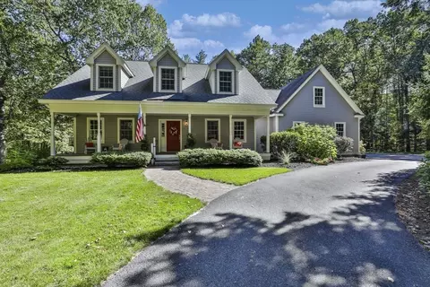 40 Hemlock Park Dr, Groton, MA 01450