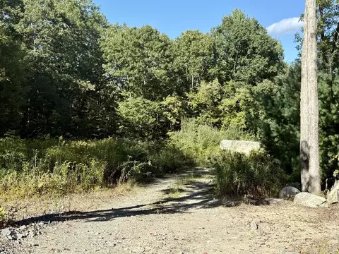 10 Nature Vw Dr, Wrentham, MA 02093