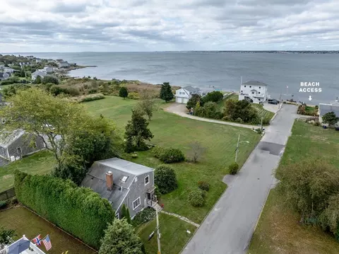 15 Baxter Ave, Fairhaven, MA 02719 photo 2