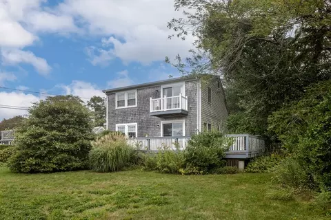 15 Baxter Ave, Fairhaven, MA 02719 photo 4
