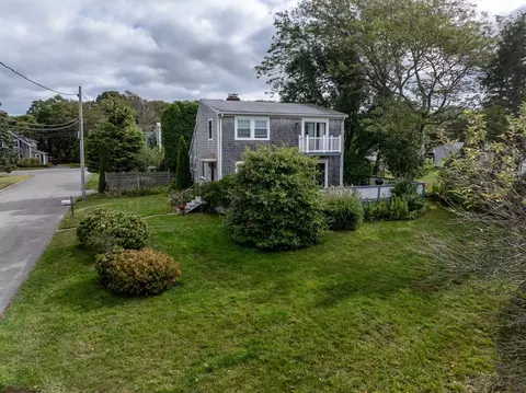 15 Baxter Ave, Fairhaven, MA 02719 photo 25