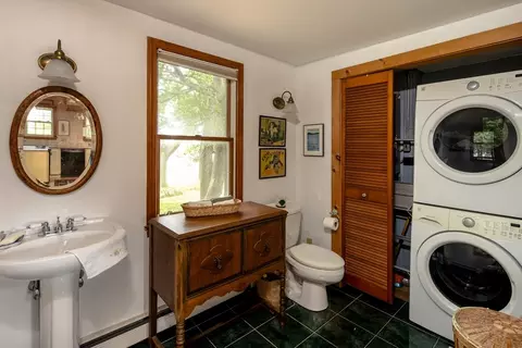 15 Baxter Ave, Fairhaven, MA 02719 photo 16