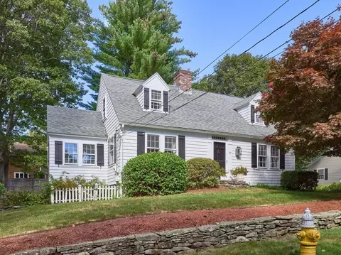 20 Manhattan Rd, Worcester, MA 01602