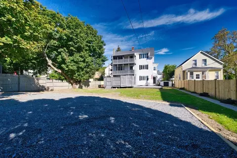 54 Grinnell St, Fall River, MA 02721 photo 5