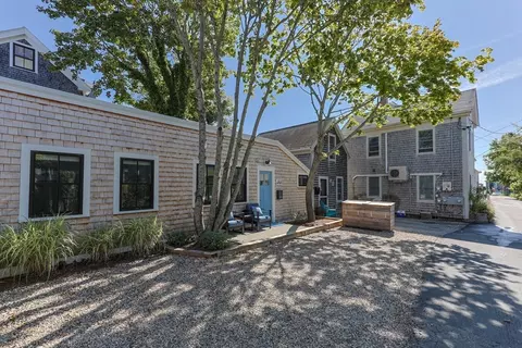 167 Bradford St #B, Provincetown, MA 02657