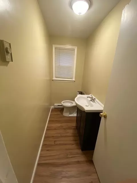 28-30 Aster, Springfield, MA 01109 photo 8