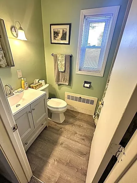 Bath - 103 Collins St #103, Chicopee, MA 01022 photo 2 of 2