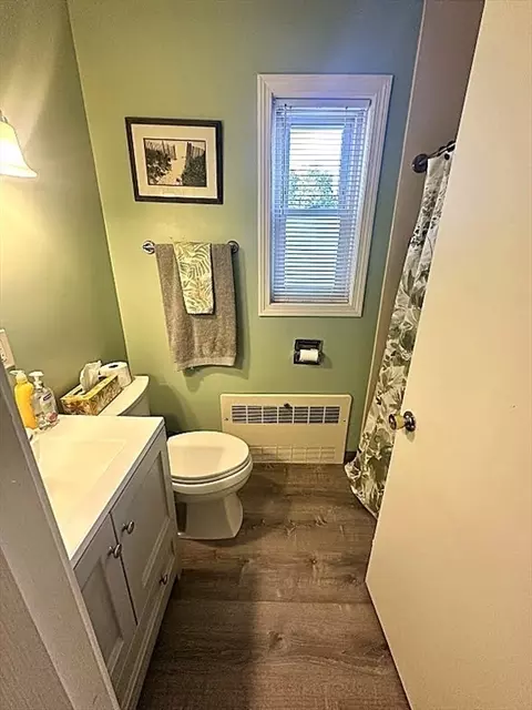 Bath - 103 Collins St #103, Chicopee, MA 01022 photo 1 of 2