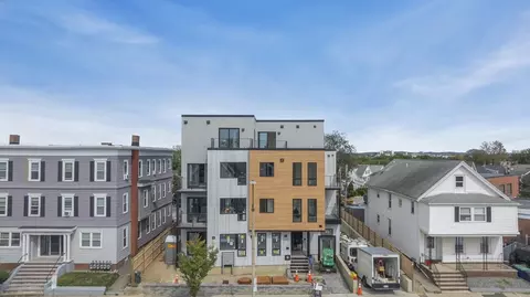 595 Broadway #202, Somerville, MA 02145