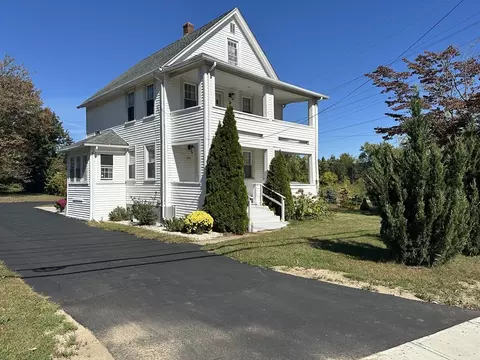 712 Cooper St, Agawam, MA 01001
