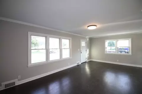 100 Derryfield Ave, Springfield, MA 01118 photo 11