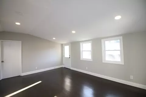 100 Derryfield Ave, Springfield, MA 01118 photo 10