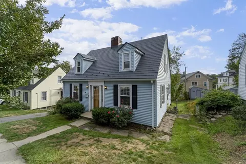 11 Gifford Dr, Worcester, MA 01606