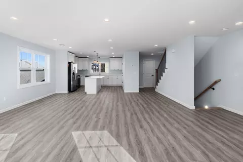 206 Durfee St #1A, Fall River, MA 02720 photo 3