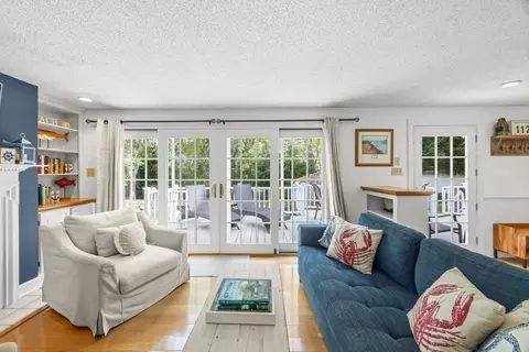 112 Third St N, Edgartown, MA 02539 photo 4