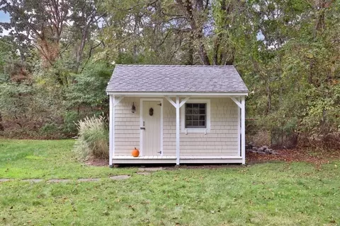 112 Third St N, Edgartown, MA 02539 photo 35