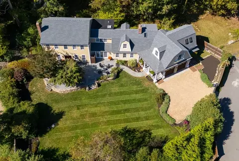 920 Hale St, Beverly, MA 01915