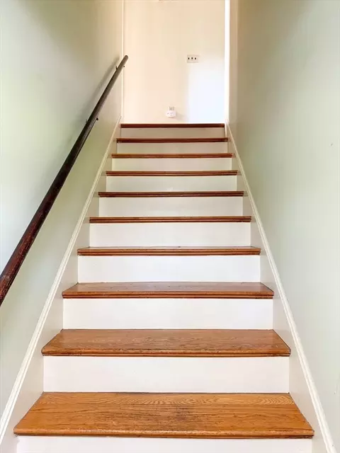 47 Highland Rd #47, Brookline, MA 02446 photo 2