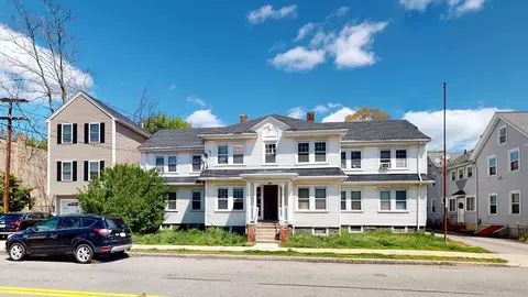 92 Centre St, Quincy, MA 02169