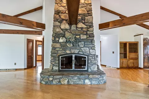 Living - 64 Dowds Ln, Chicopee, MA 01020 photo 3 of 6