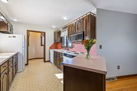 Kitchen - 64 Dowds Ln, Chicopee, MA 01020 photo 2 of 3