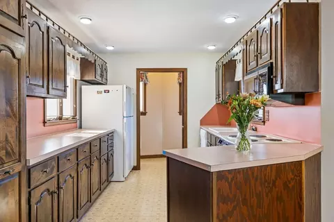 Kitchen - 64 Dowds Ln, Chicopee, MA 01020 photo 1 of 3