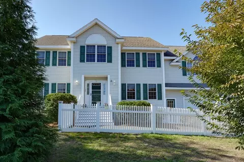 137 Winn St, Burlington, MA 01803
