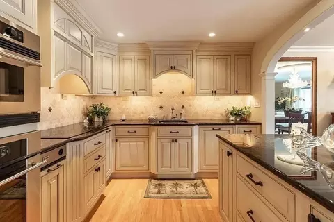 235 Winthrop St #3302, Medford, MA 02155